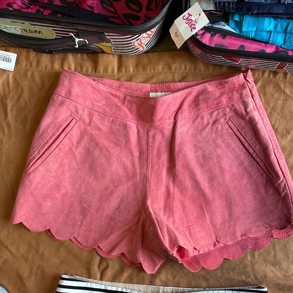 Forever 21 Coral Pink Scalloped High-Waist Women’s Shorts